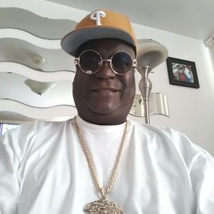 Meet your Posher, Thomas